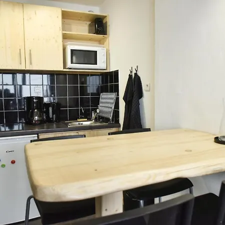 4 Personnes Fraichement Renove Au Pied Des Pistes A Apartment *