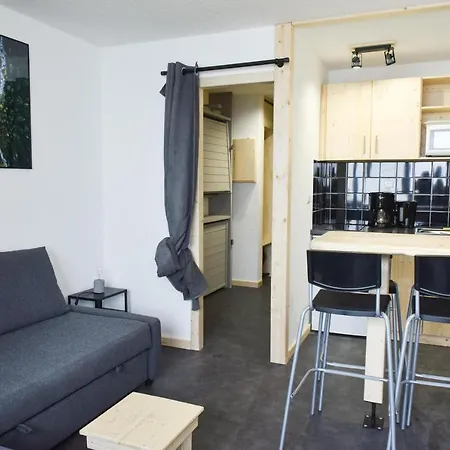 4 Personnes Fraichement Renove Au Pied Des Pistes A Apartment Valfrejus