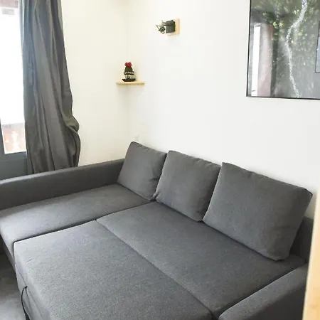 4 Personnes Fraichement Renove Au Pied Des Pistes A *
